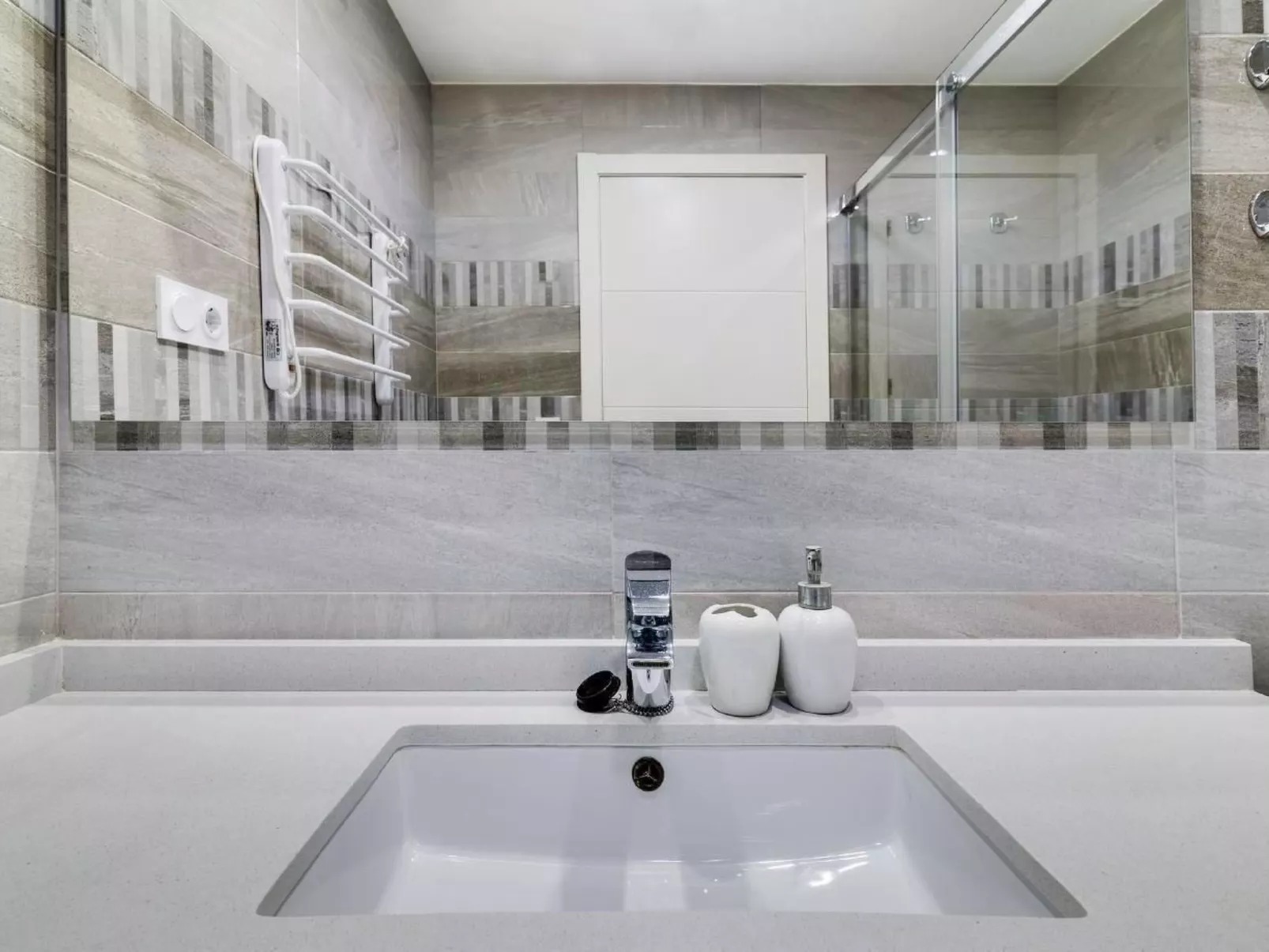 Sea Senses' Suite mit Gemeinschaftspool-Binnen