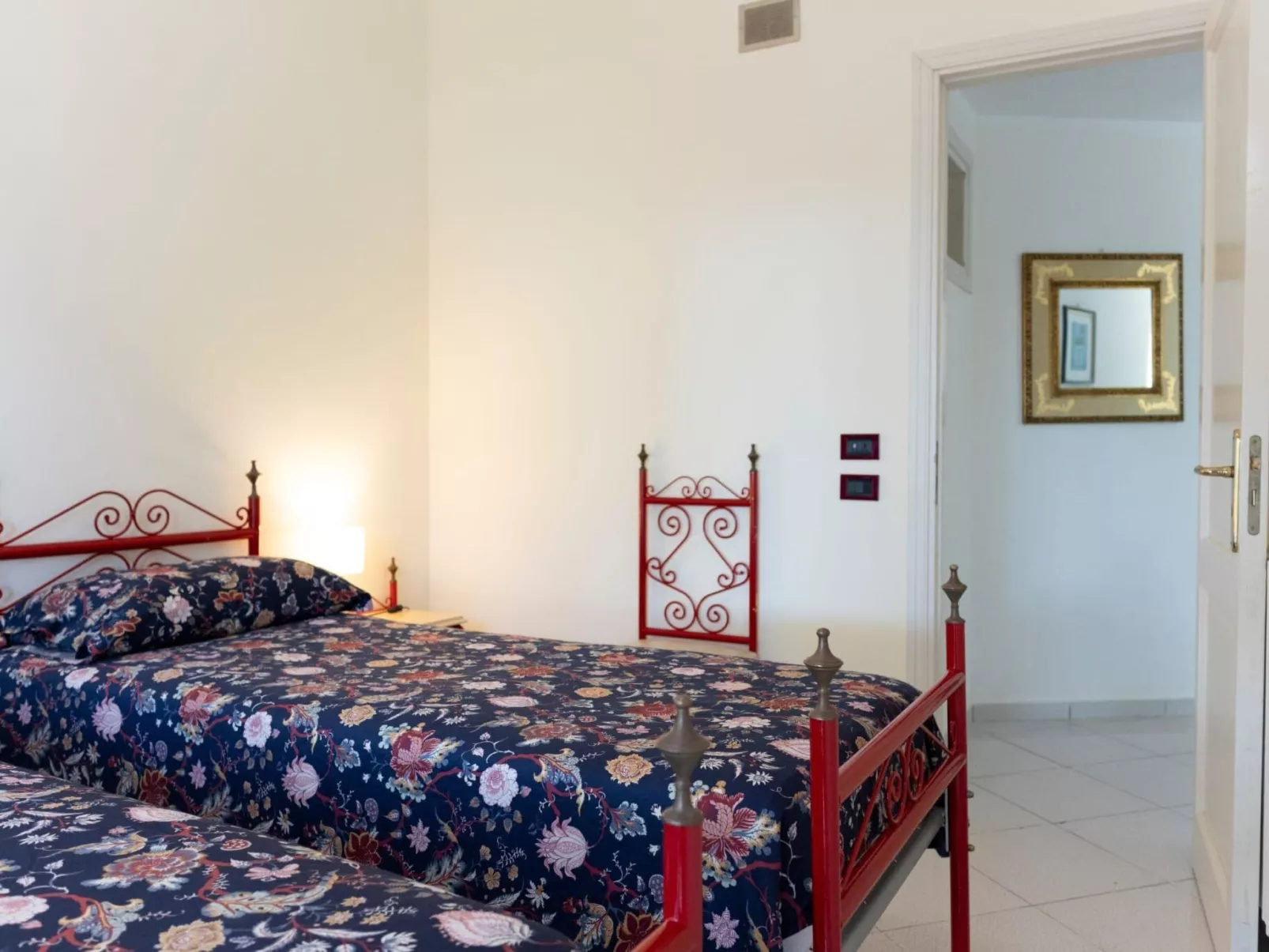 Für 10 Personen in Cefalù, Sizilien (Nordküste von Sizilien)-Binnen