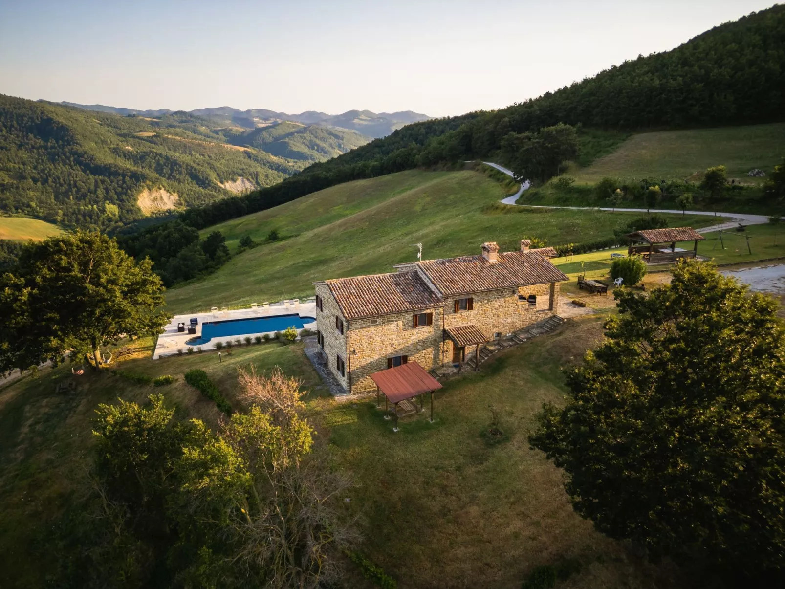 Ca Quattrocchi, Marcheholiday-Buiten