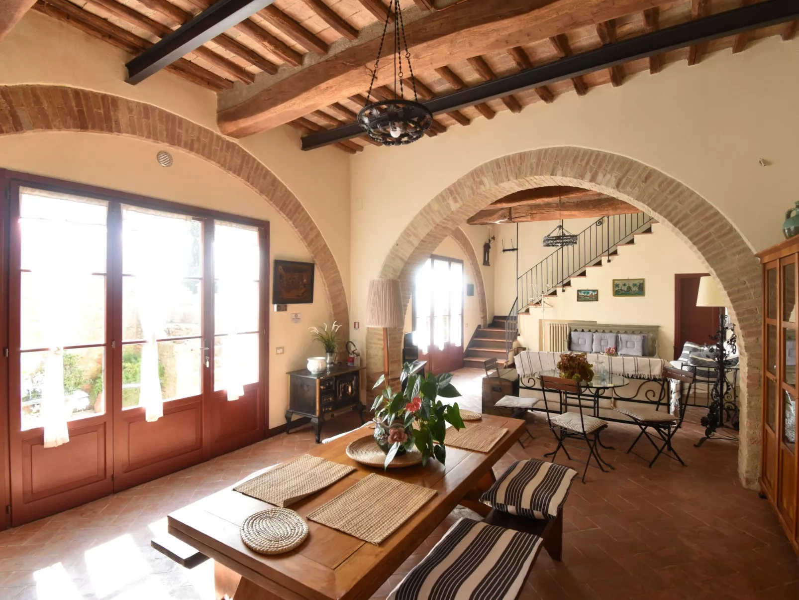 Wohnung in Bauernhaus mit großem Garten, Schwimmbad-Binnen