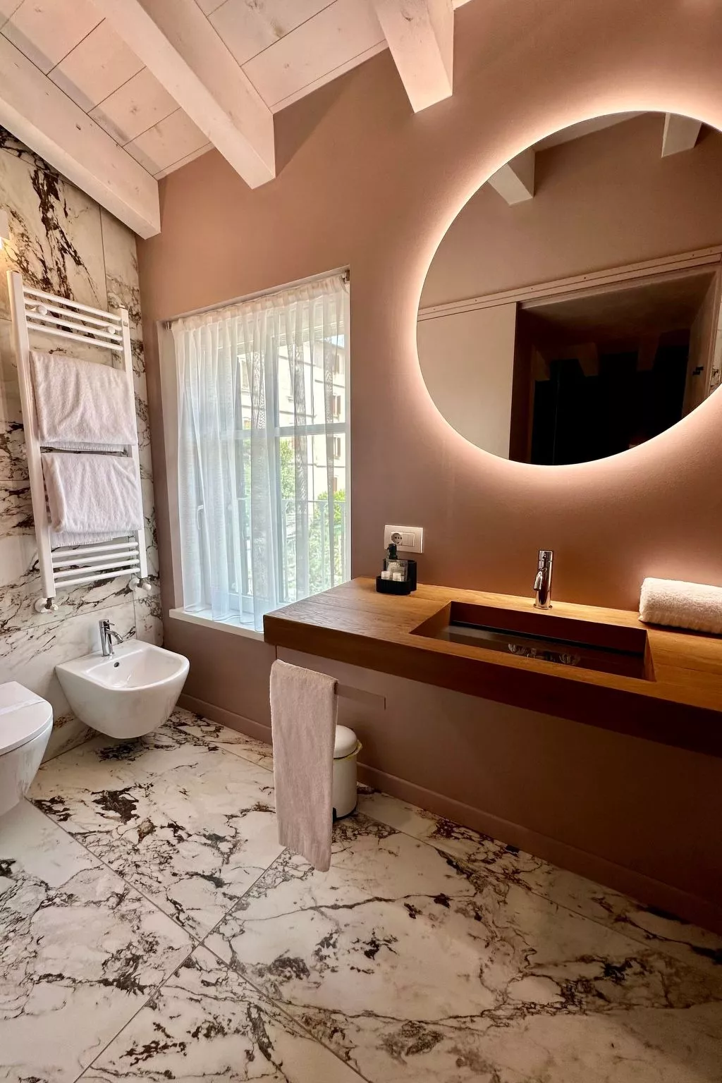 Wohnung 'App Superior' mit privatem Jacuzzi-Binnen