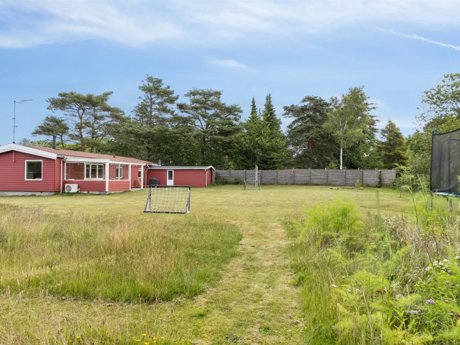 "Torbjörn" - 100m from the sea-Buiten