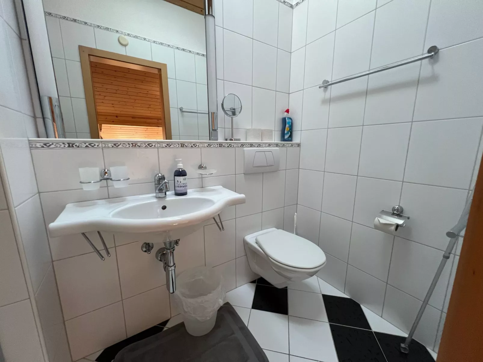 Pfingstweidli 6 Bett Wohnung-Image-tags.info