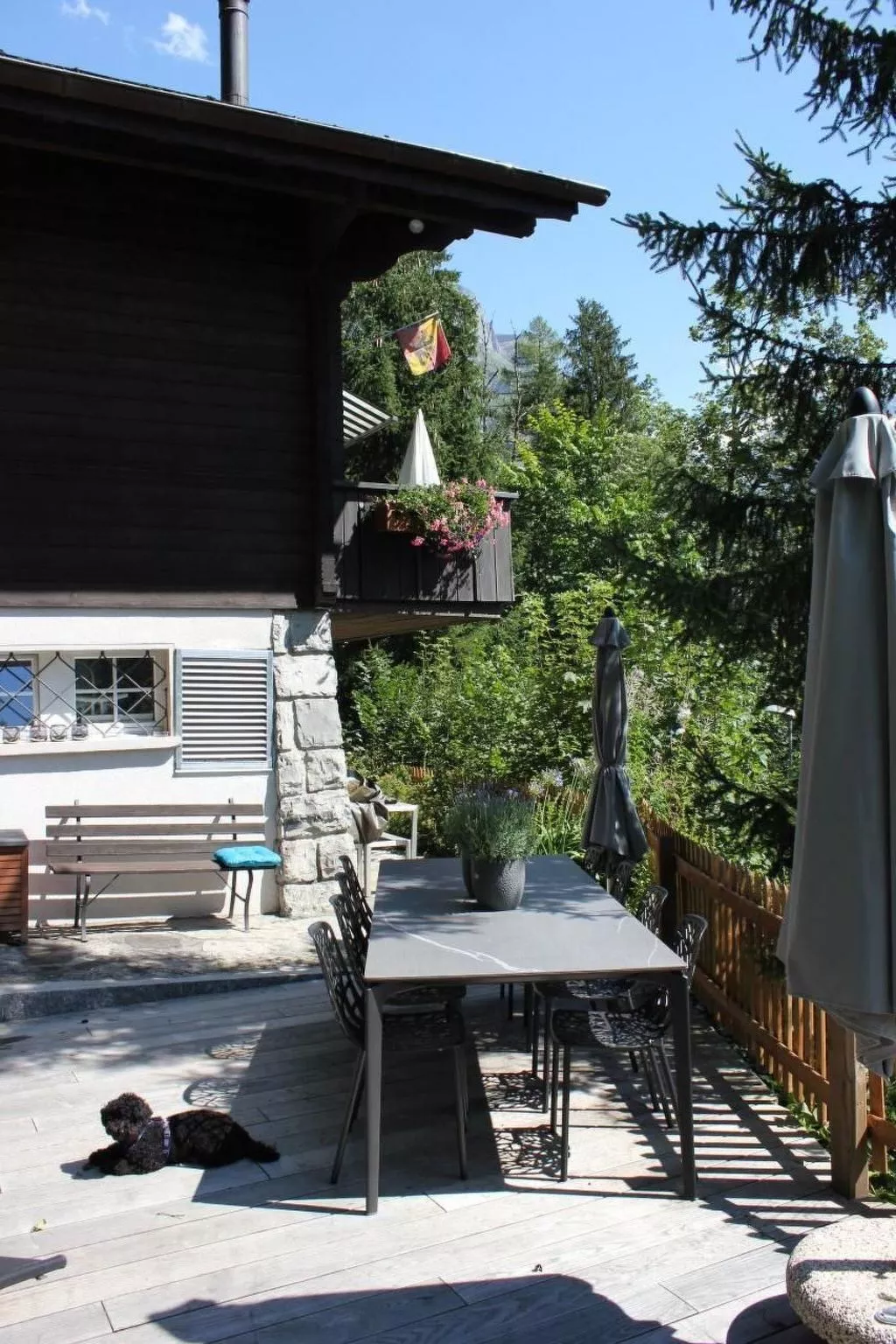 Chalet Tannegüetli-Buiten