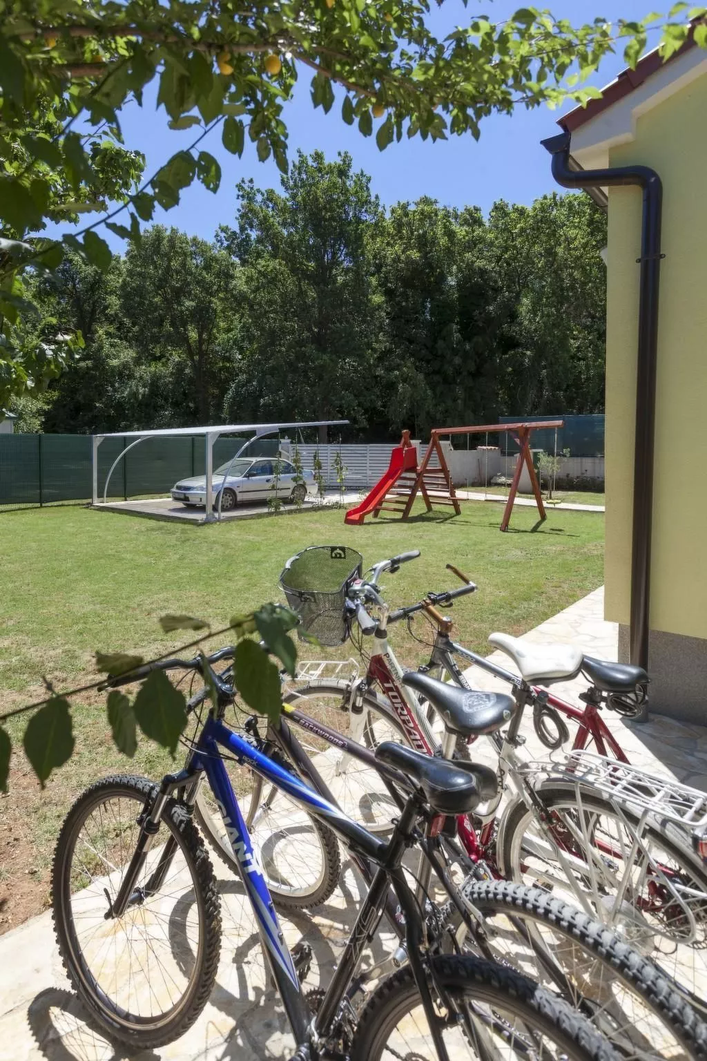 In Vintijan mit Großem Whirlpool-Image-tags.info