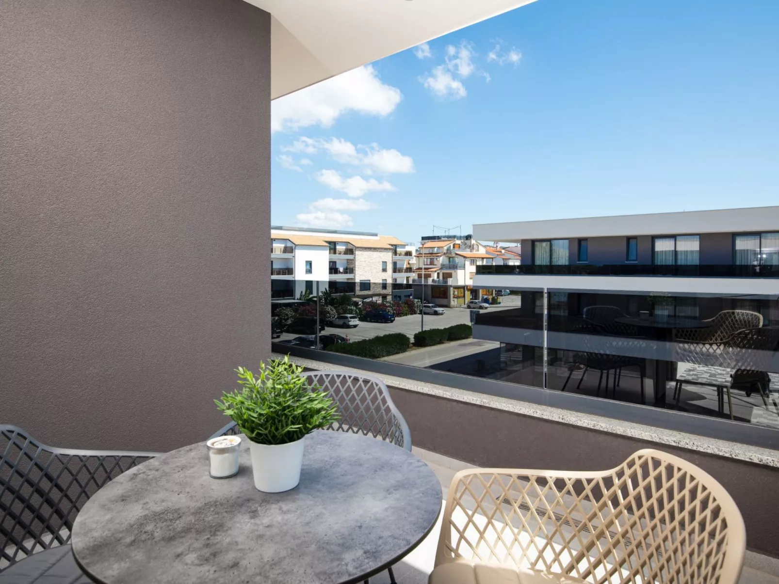 Amore Bijeca - B4-Buiten