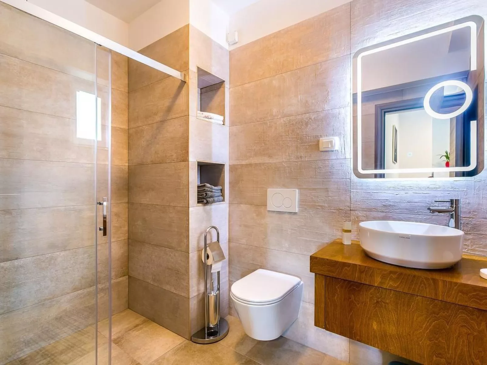 "Elvira" mit Terrasse-Binnen