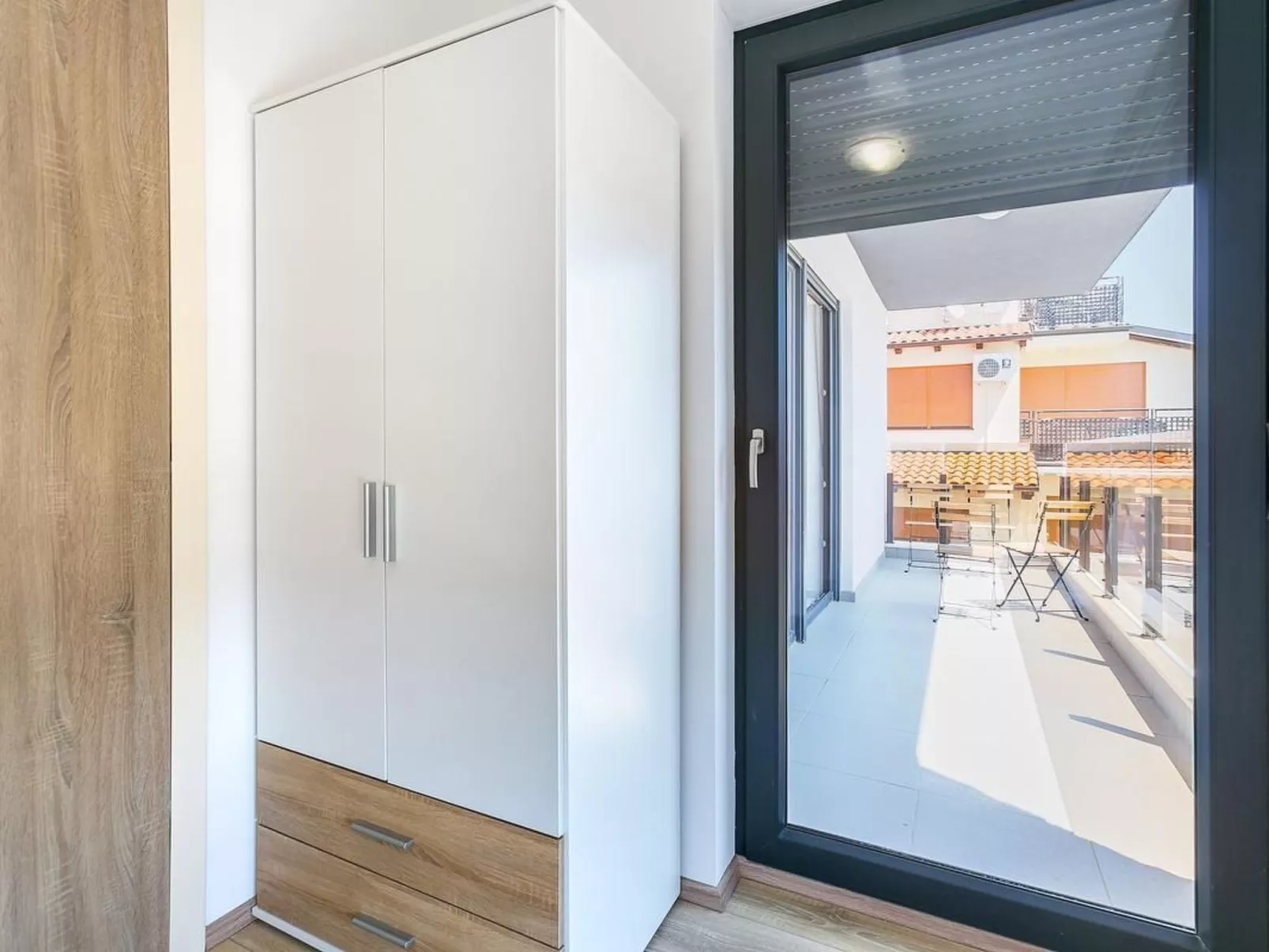 Wohnung "Nevia B6" mit Blick auf das Wasser-Image-tags.info