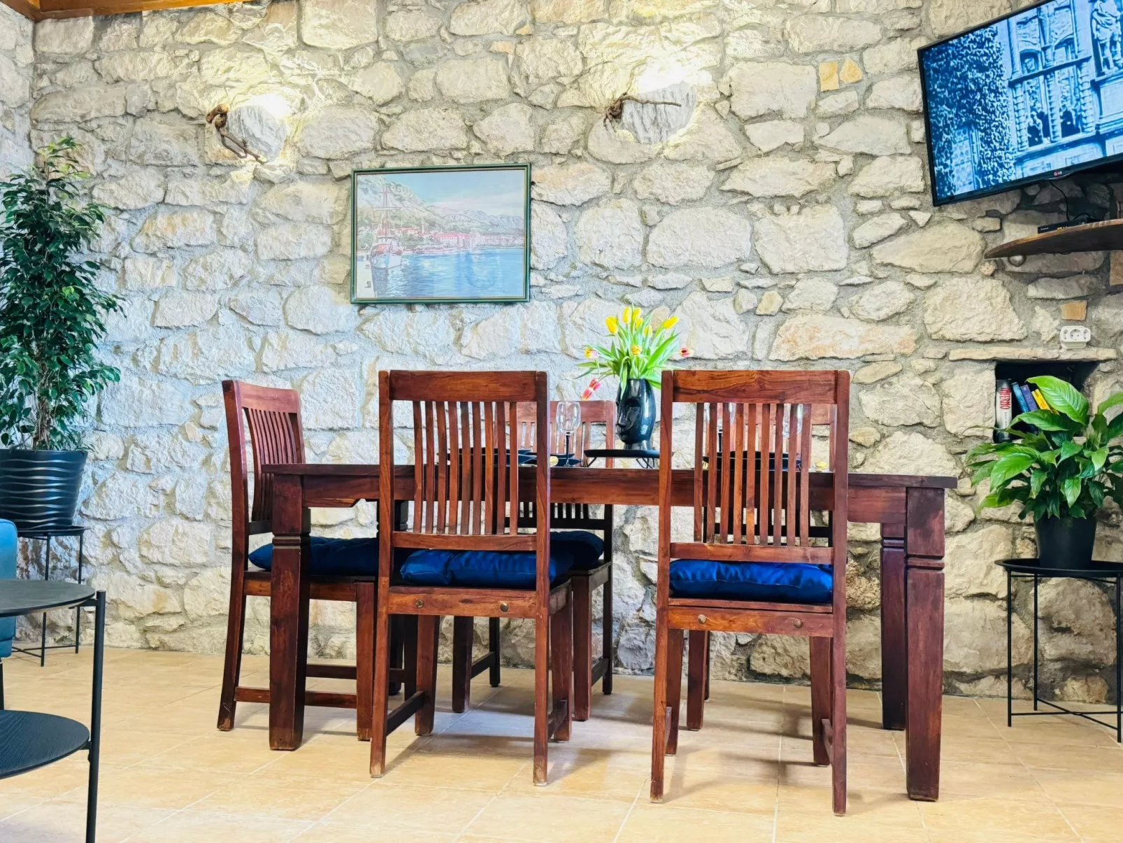 Haus Prezenca-Binnen