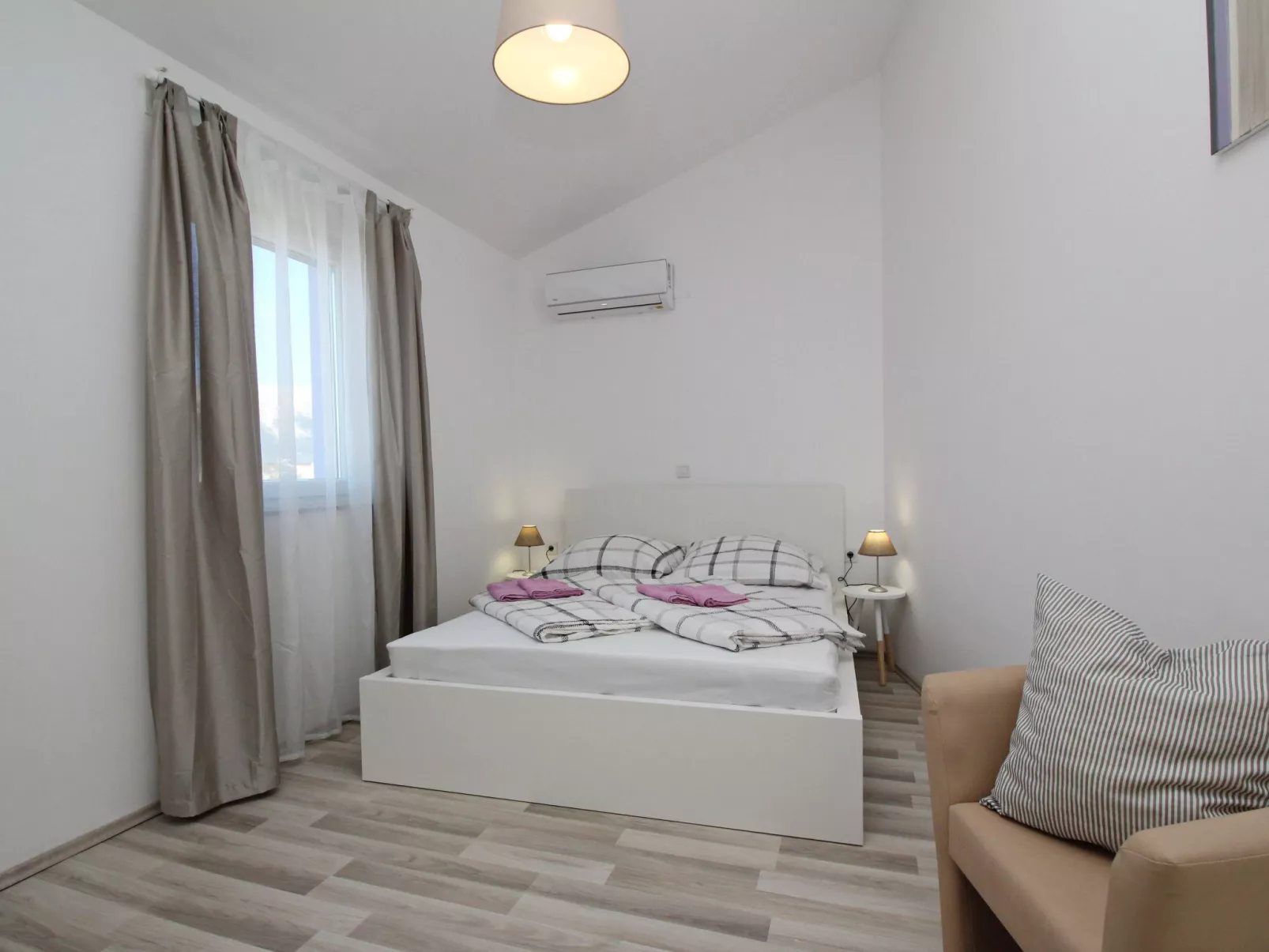 In Baška mit Eigenem Balkon-Binnen