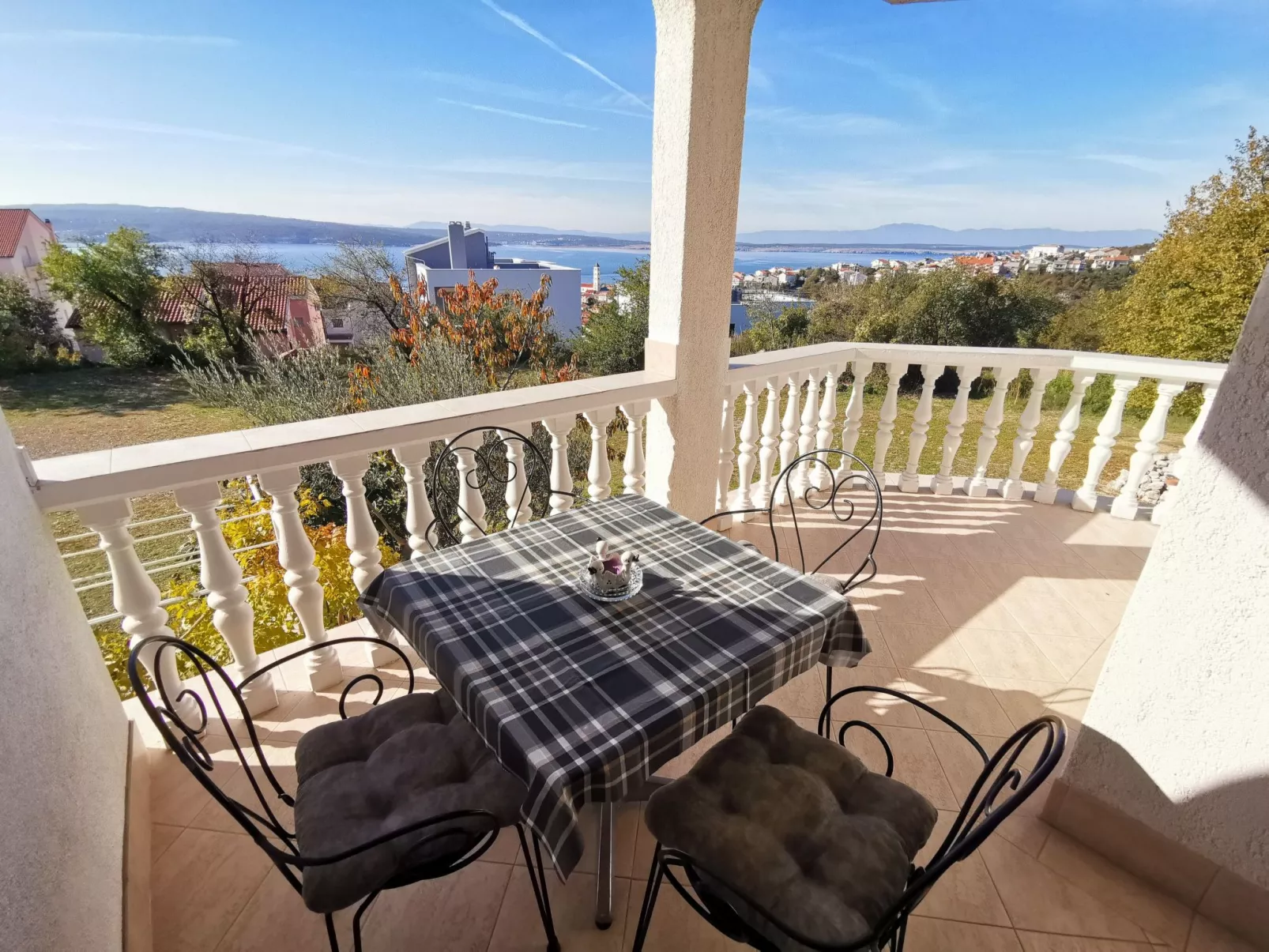 Wohnung für 4 Personen mit Balkon-Buiten