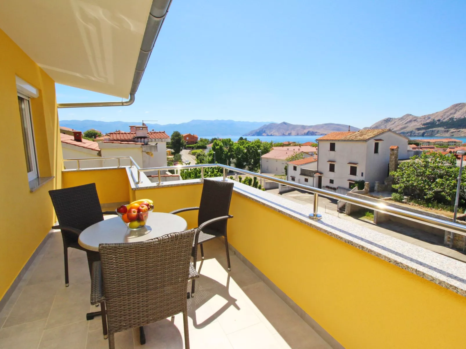 Modern eingerichtete Apartment für 2 Personen, Klimatisiert, freie Parkplatz un - Buiten