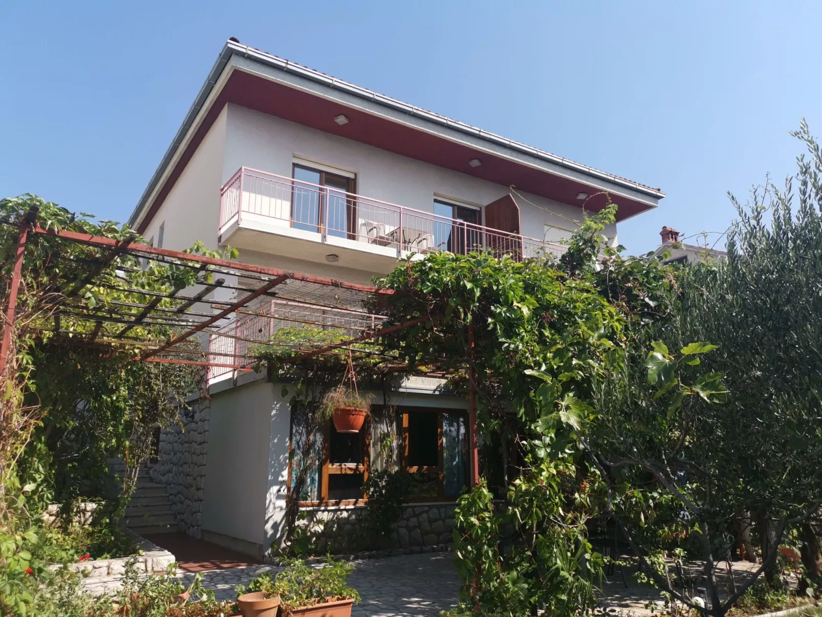 Wohnung in Crikvenica mit privatem Parkplatz-Buiten