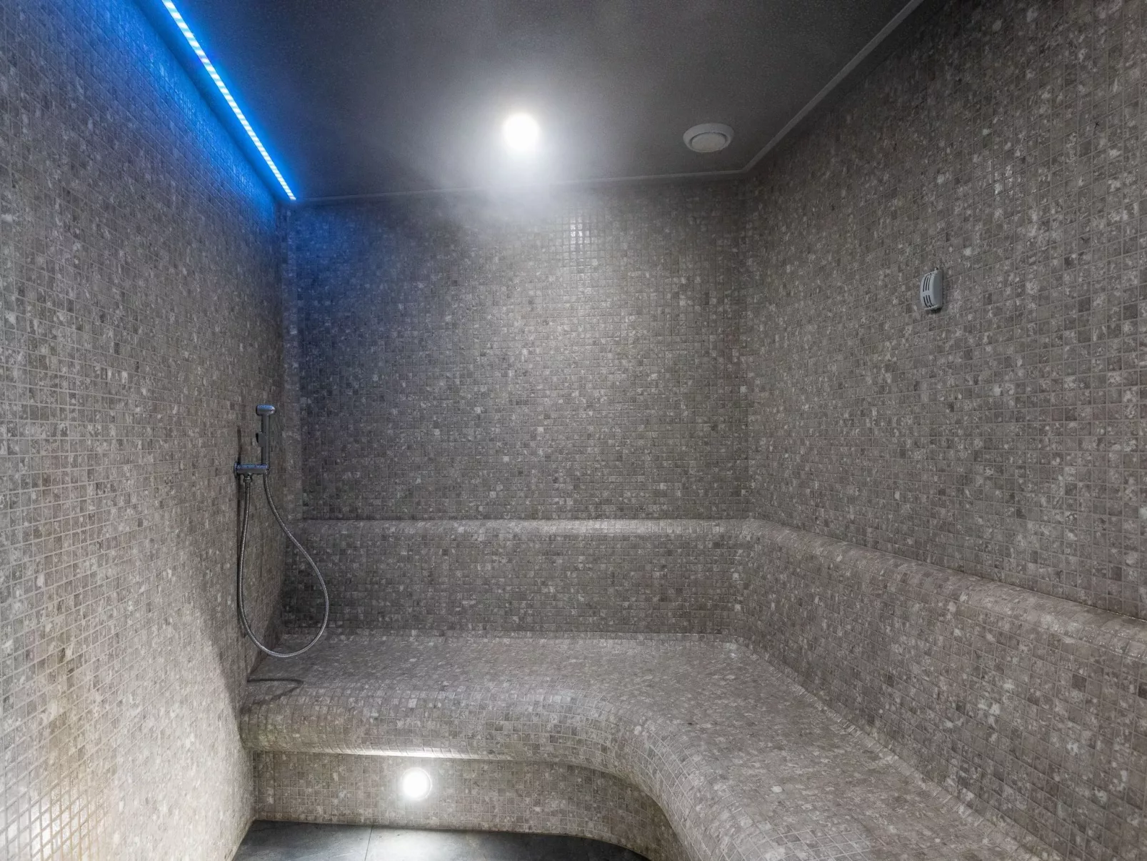 Mit Balkon am Meer-Image-tags.info