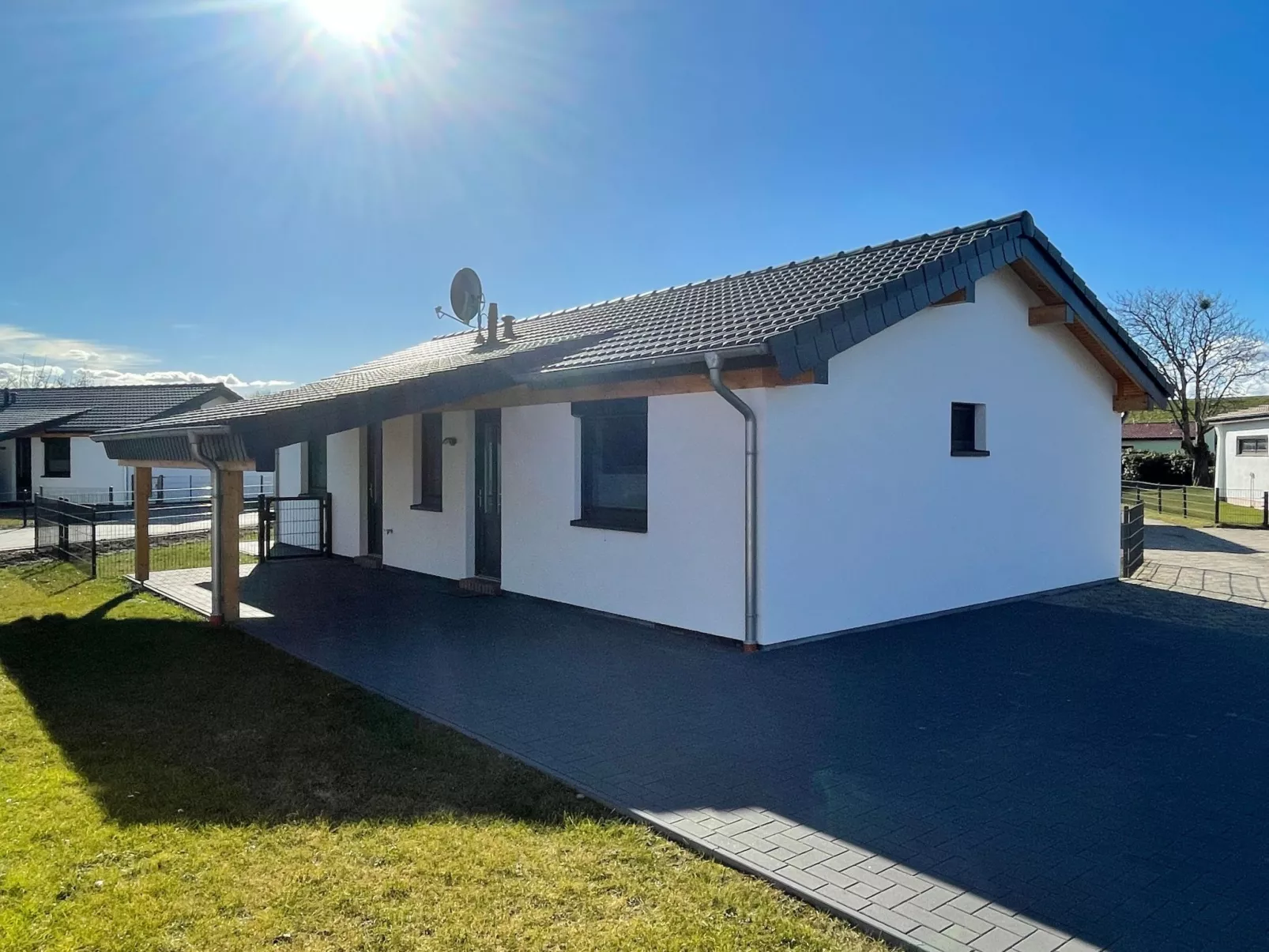 N4 Haus in Nordseenähe mit Terrasse und Garten-Buiten