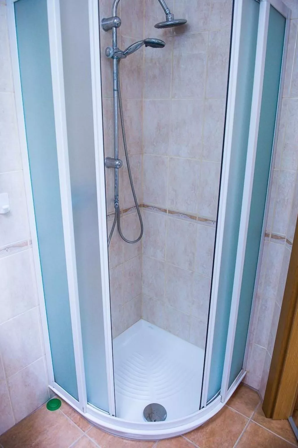 Kleines Haus am Rande des Waldes-Binnen