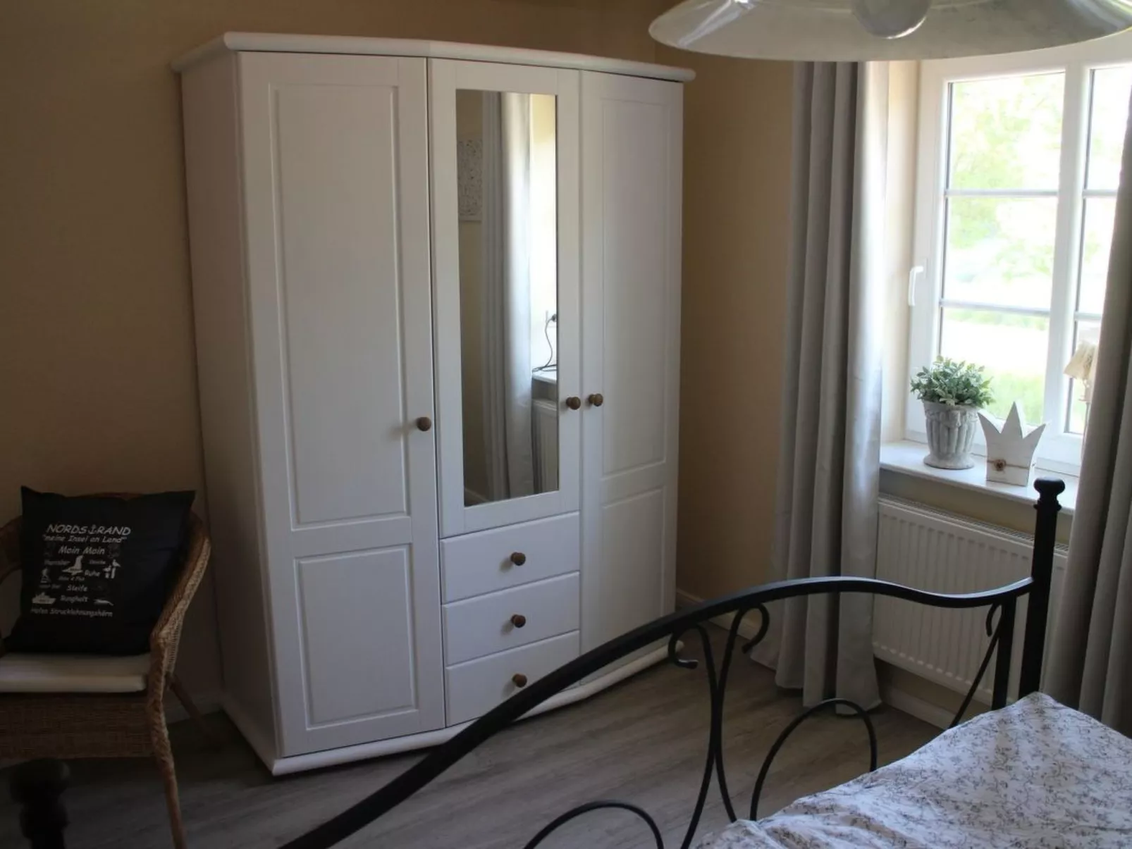 Appartement mit eigenem Garten und Terrasse-Binnen