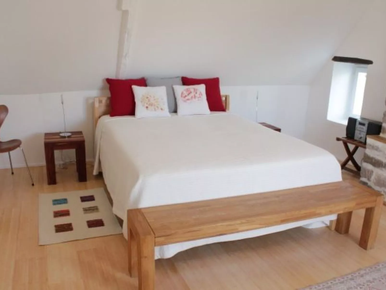 In Sourdeval Les Bois mit Garten-Binnen