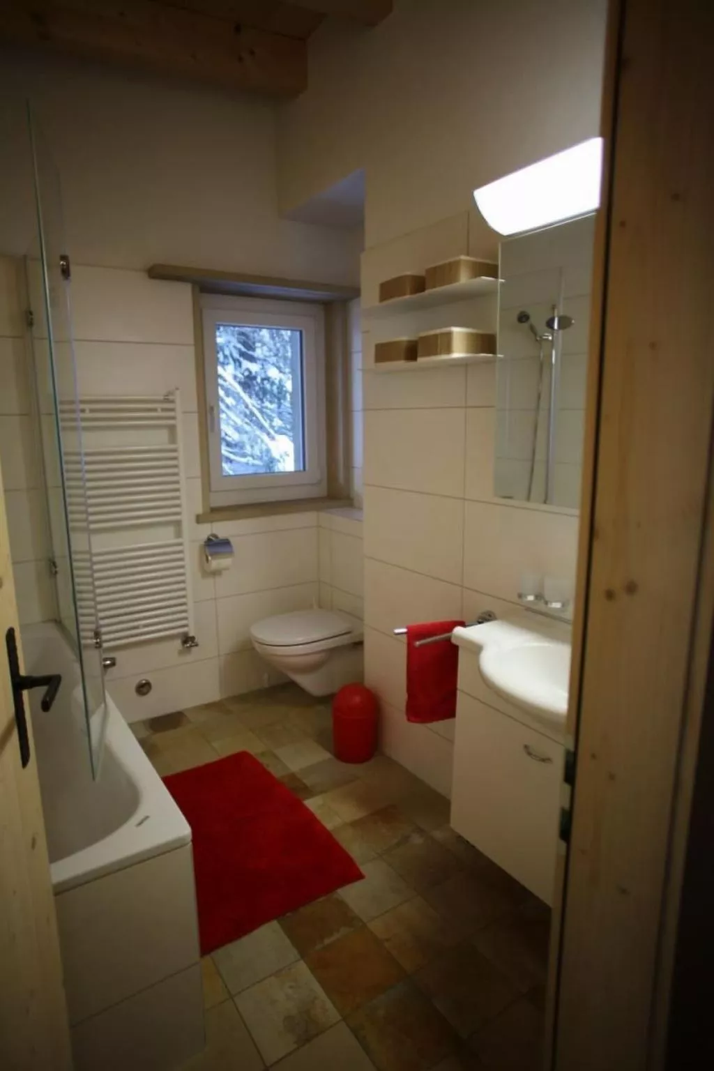 Haus Basilisk / Obere Wohnung für 5 Personen-Image-tags.info