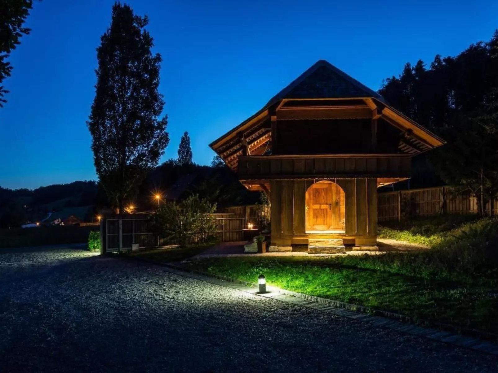 Spycher-Lodge-Buiten