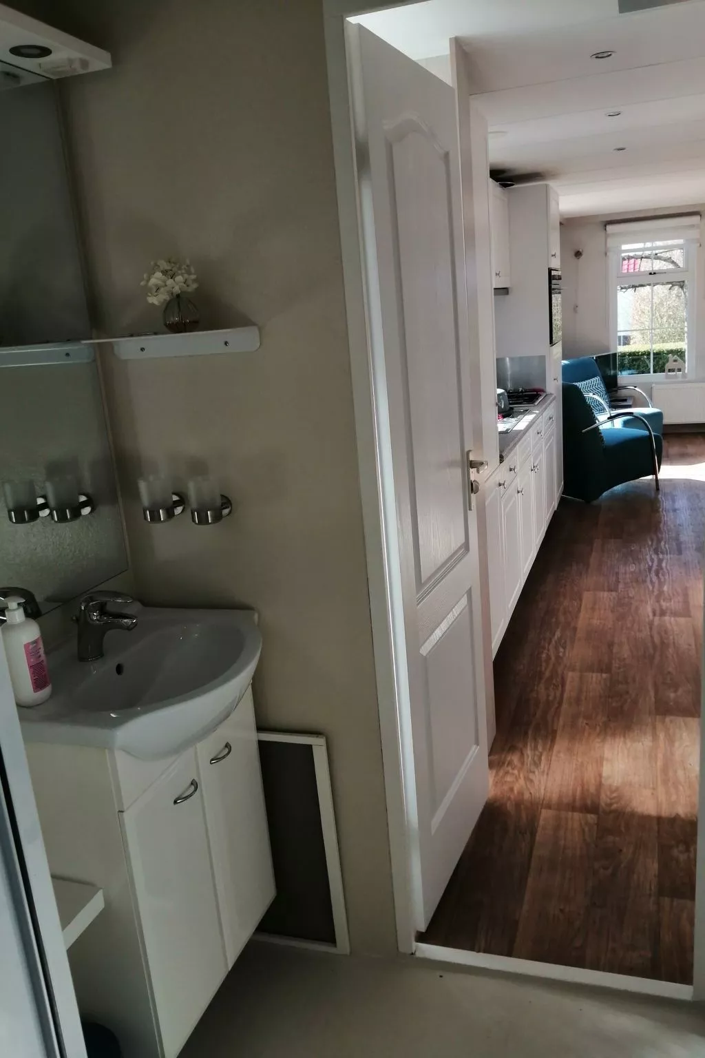 Gemütliches Chalet mit Terrasse-Binnen