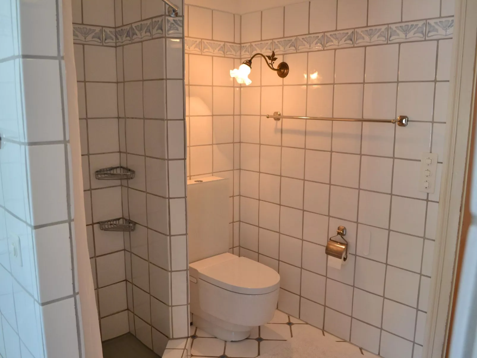 Weisse Villa-Image-tags.info