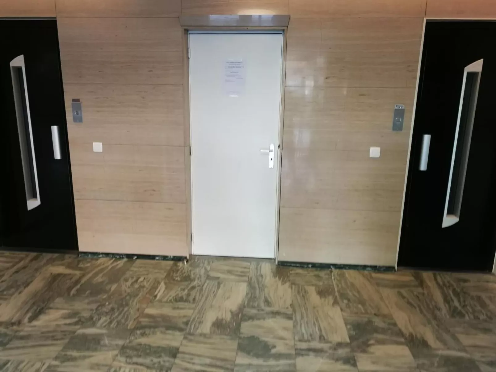 In Woluwe-Saint-Lambert/Sint-Lambrechts-Woluwe-Image-tags.info