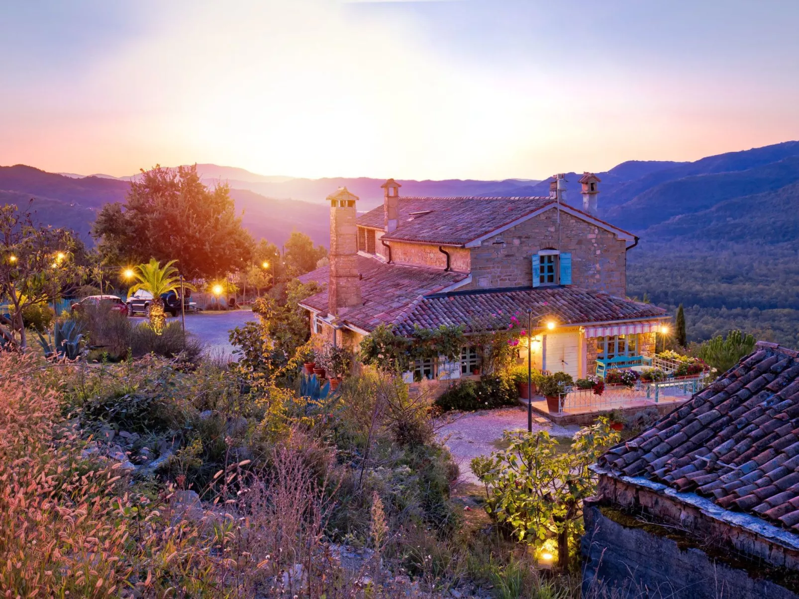 Tolle Villa Sancta Maria Motovun mit Pool-Buiten