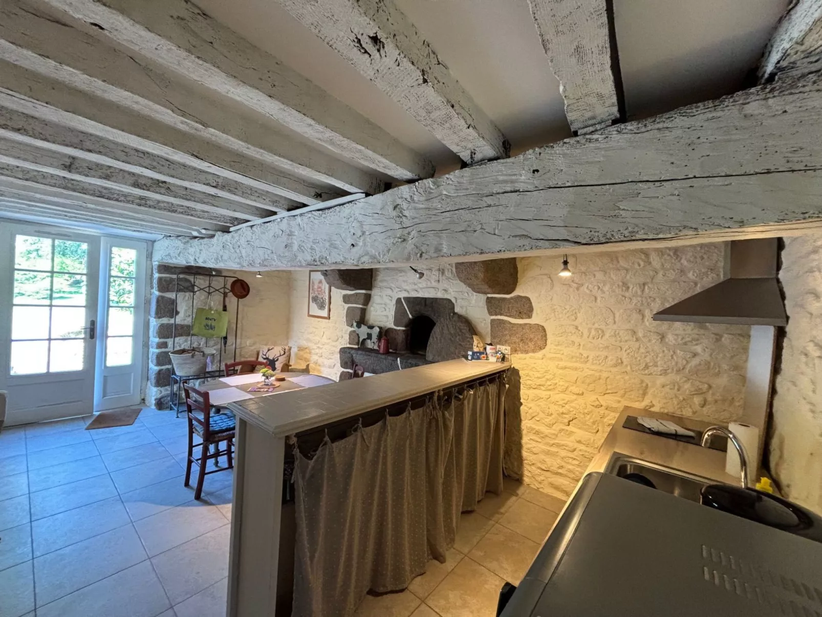 Maison la Boulangerie in Saint-Étienne-en-Coglès-Binnen