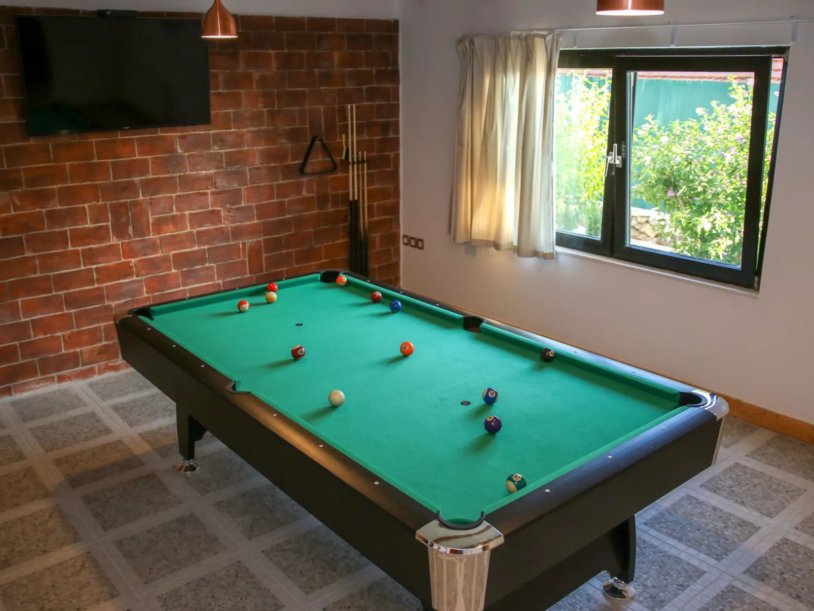 Gemütliche Villa Gabriel mit Schwimmbad-Binnen