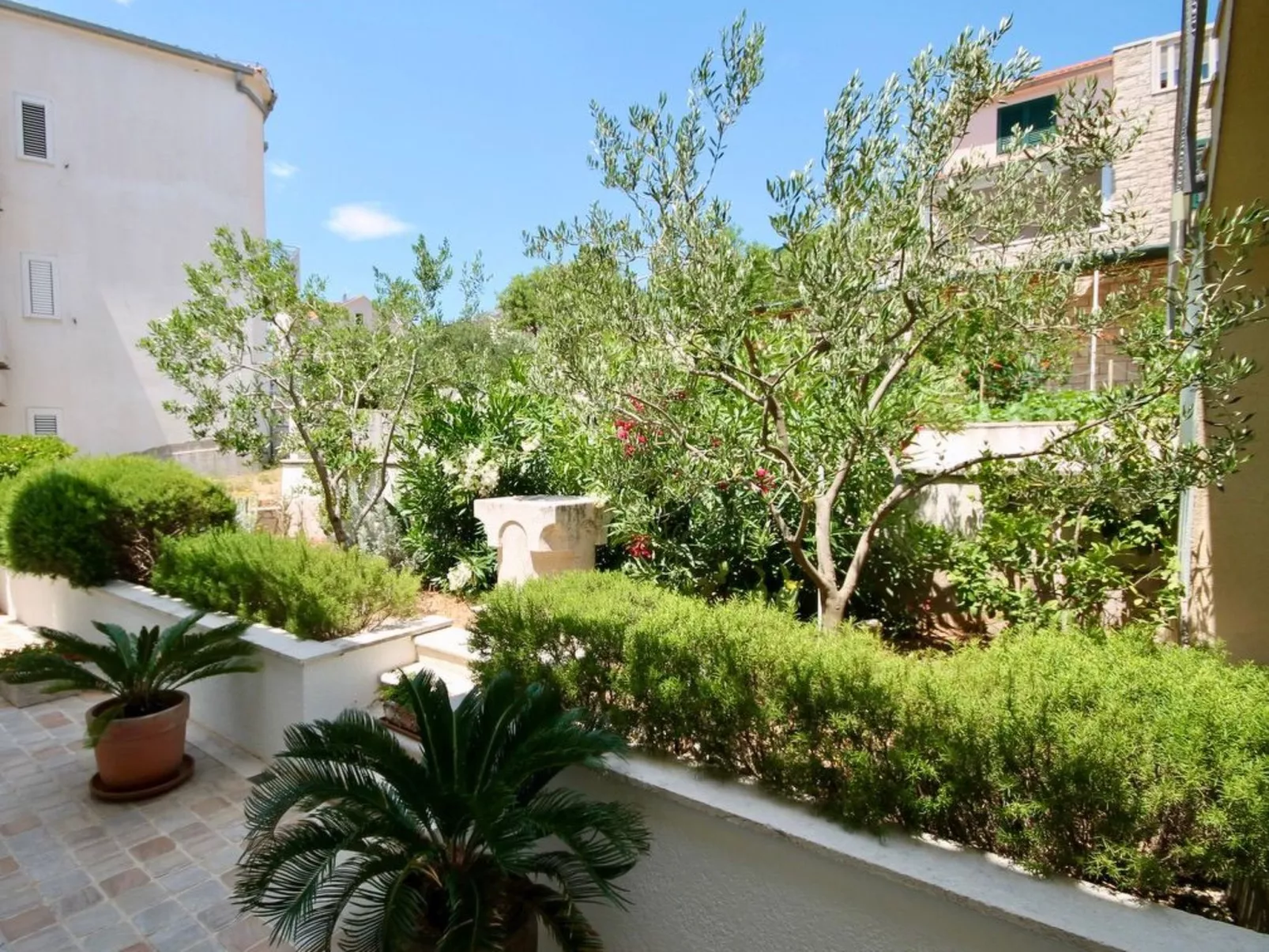 Wohnung in Bol - Buiten