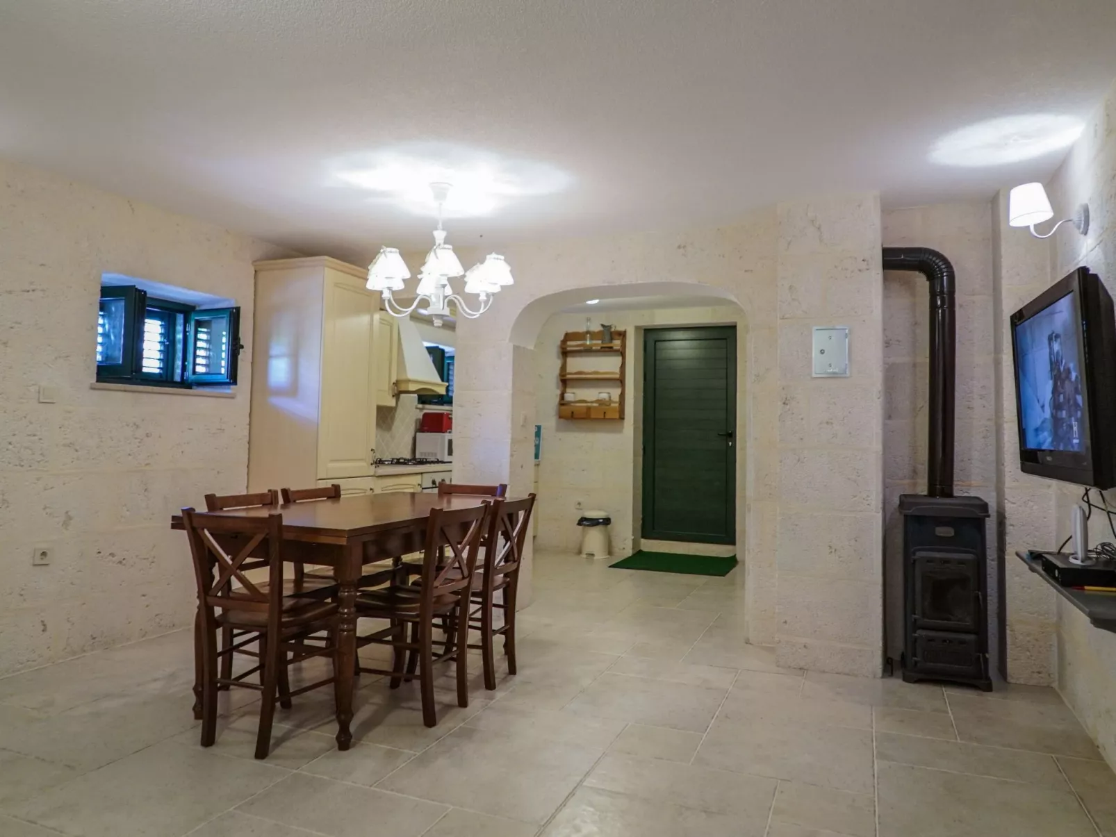 In Zagvozd mit Privatem Pool-Binnen