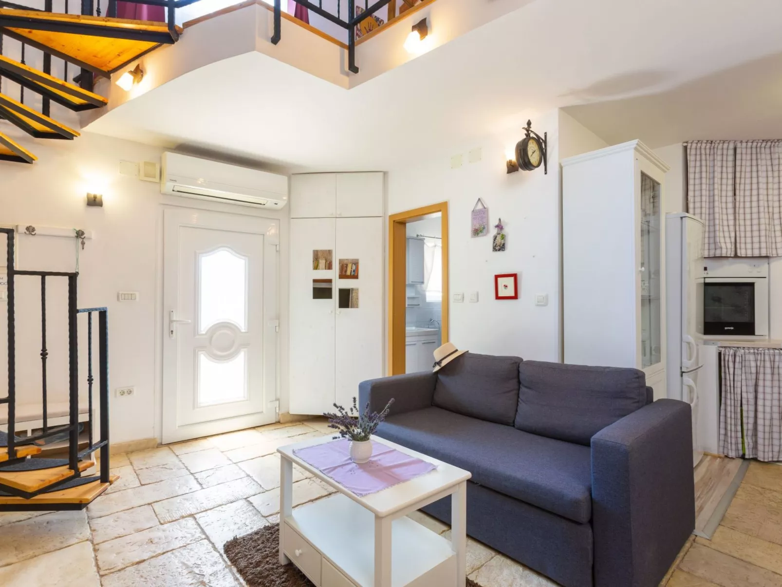 "Lilo Lavender" mit Whirlpool-Binnen