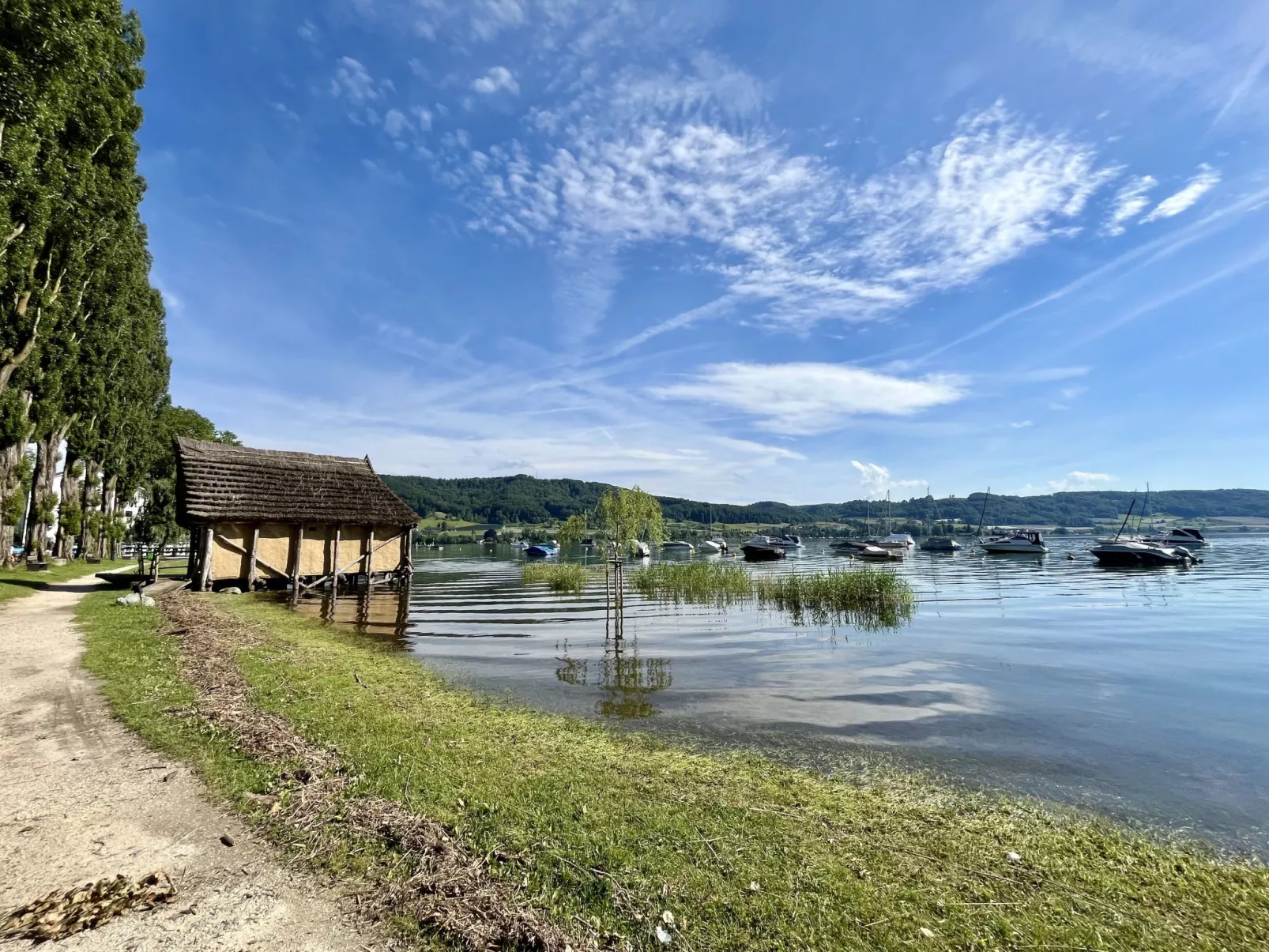 Haus am See mit direktem Seeanstoss-Omgeving