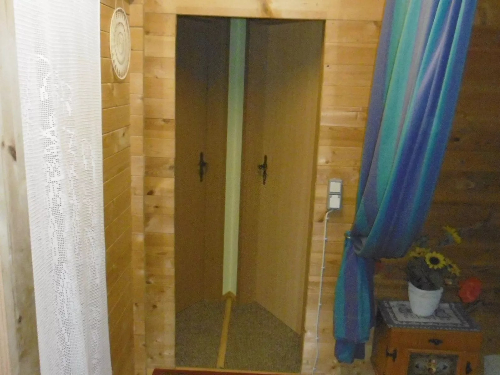 Blockhaus für fünf Personen-Image-tags.info