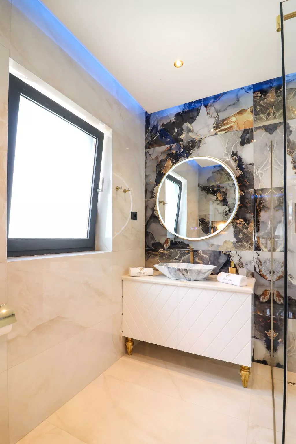 Villa Goldener Löwe-Binnen