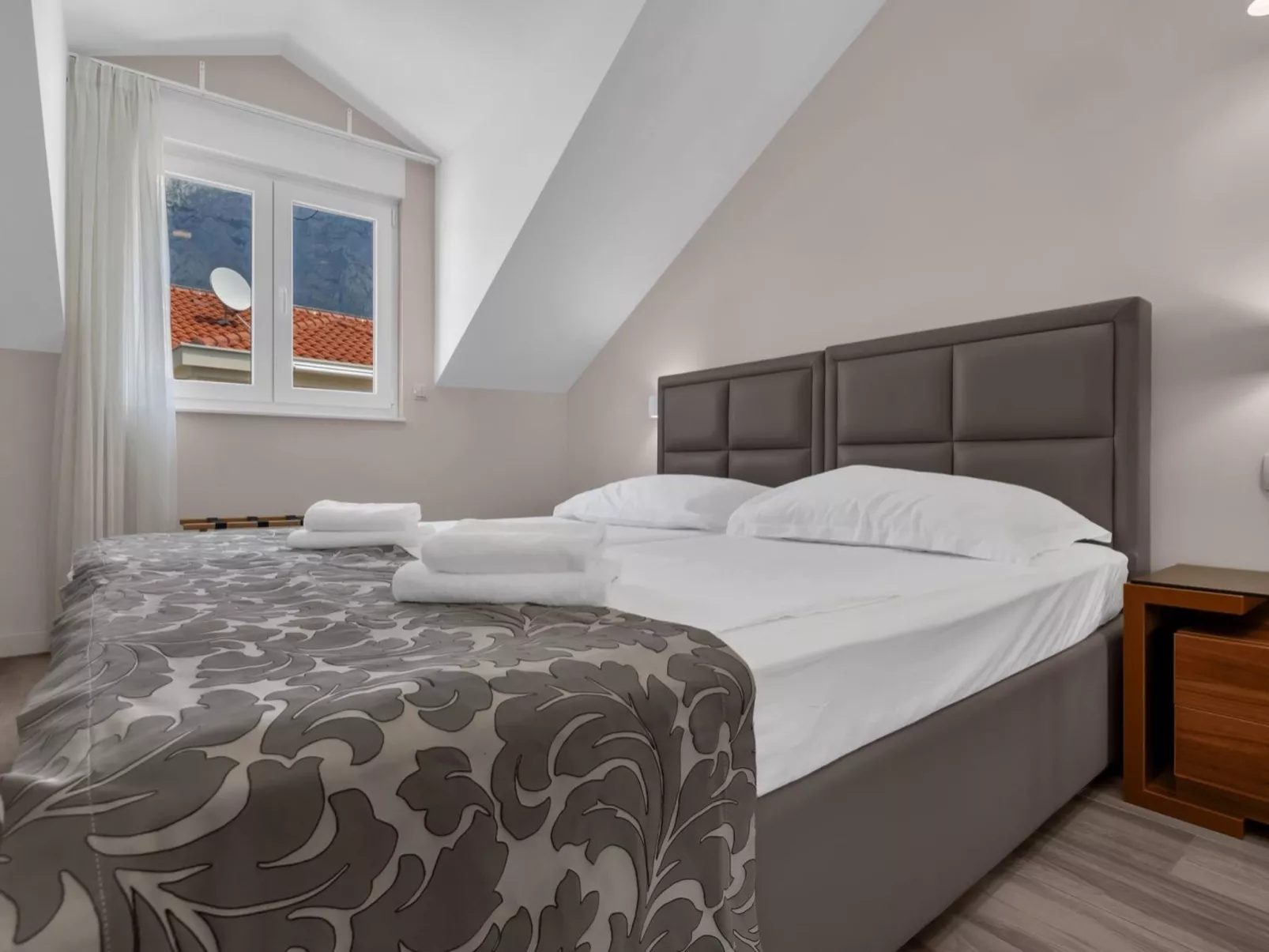 Brotis - apartment with sea view-Binnen