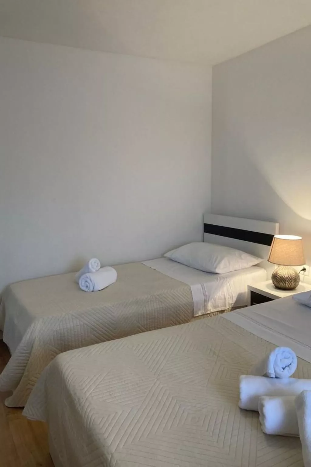 Villa Dražica mit beheiztem Pool - ruhige Lage-Binnen