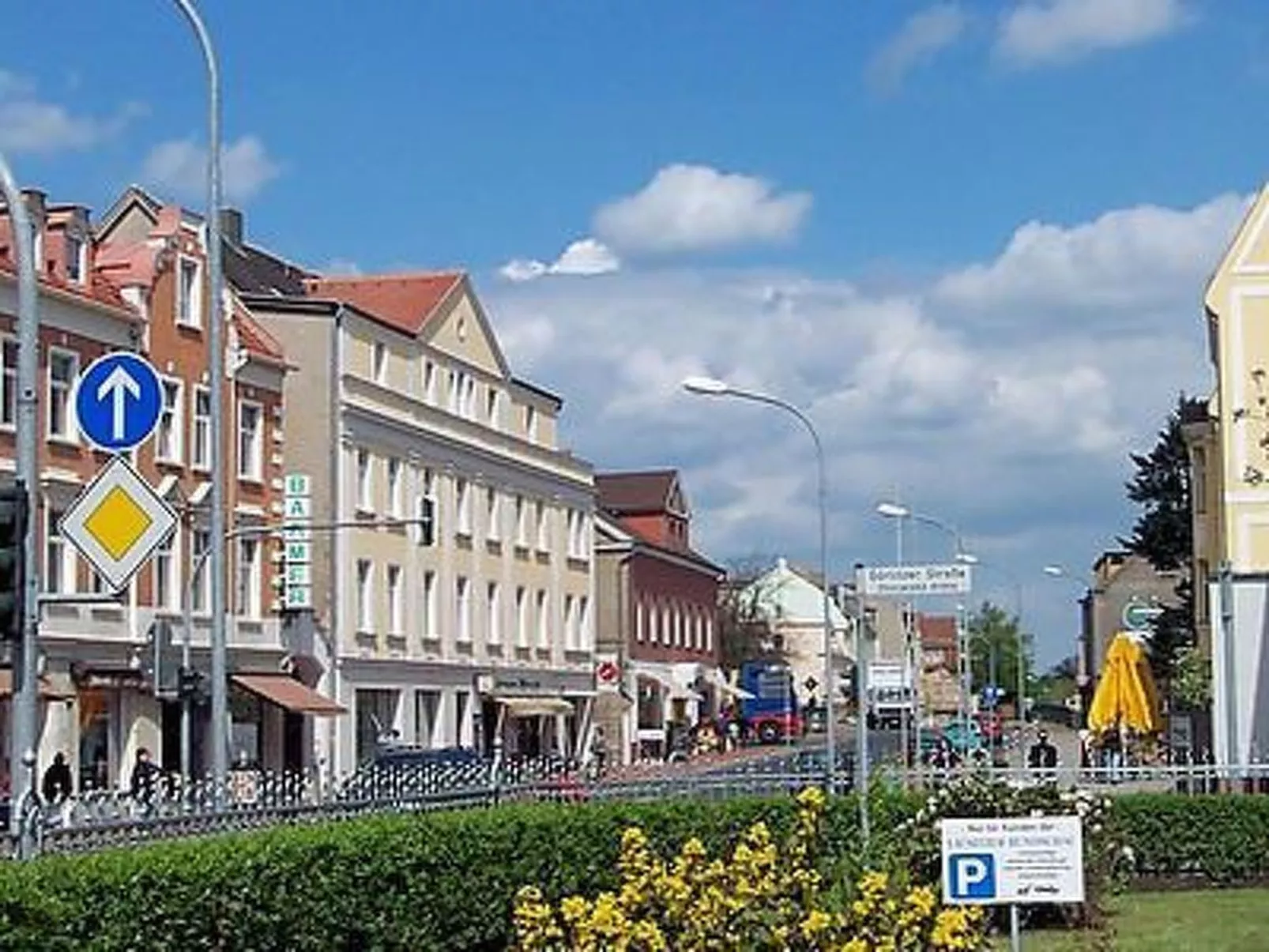 2- Raum Ferienwohnung mit Parkplatz-Image-tags.info