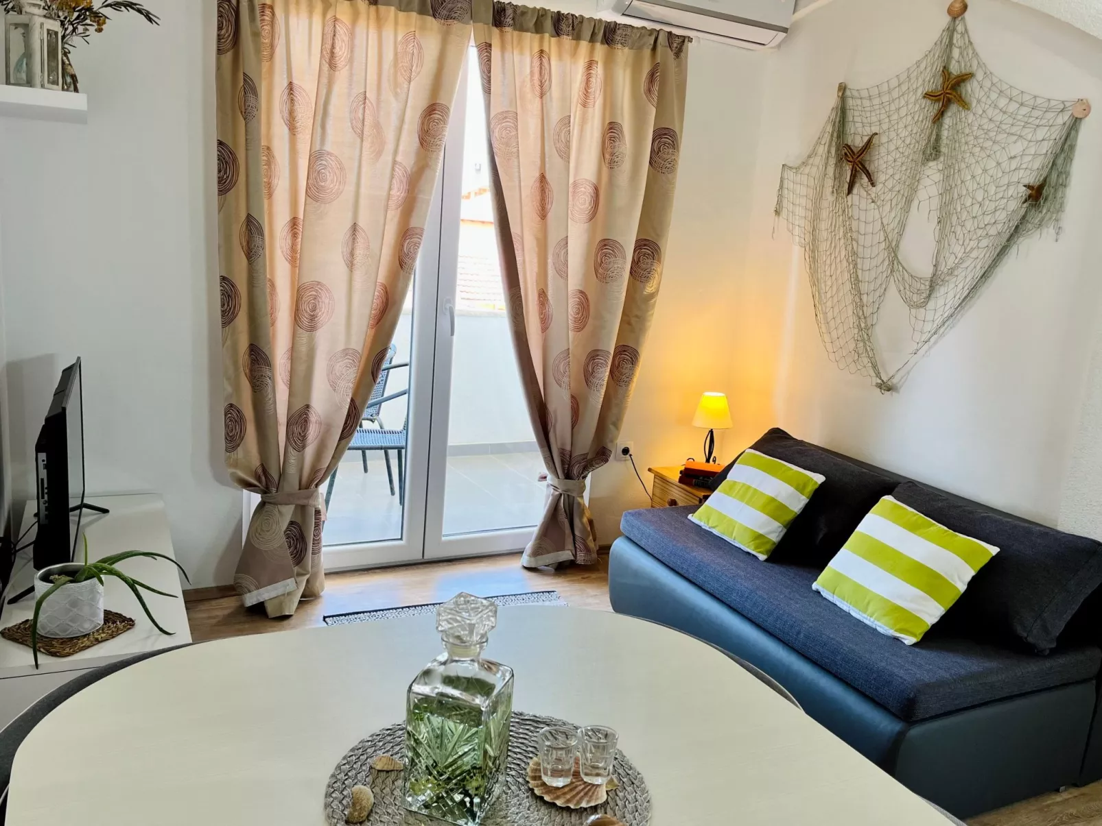 Neugebaute Wohnung im Erdgeschoss-Binnen