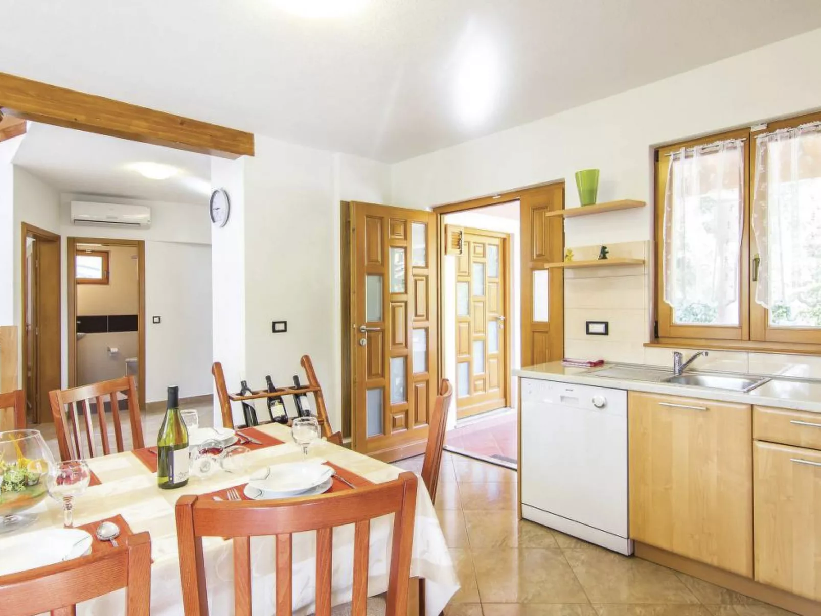 Haus Valmonida-Binnen