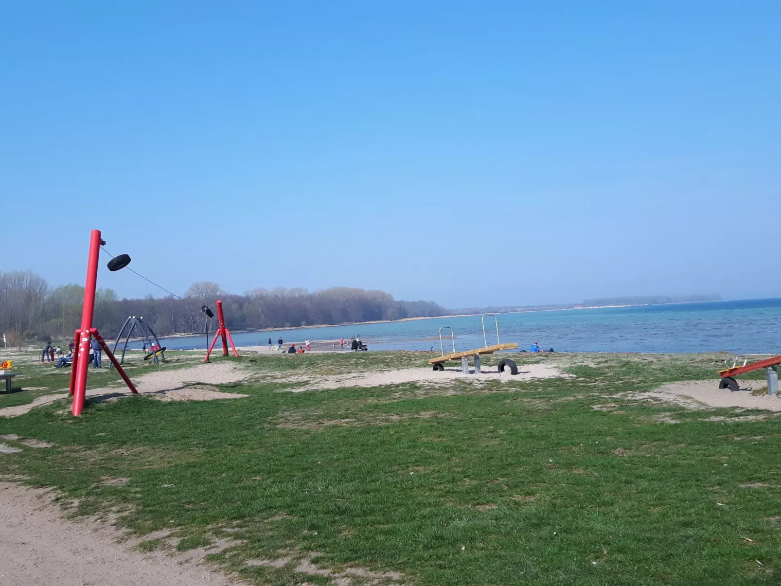 Gemütliches Schwedenhäuschen in guter Lage-Buiten