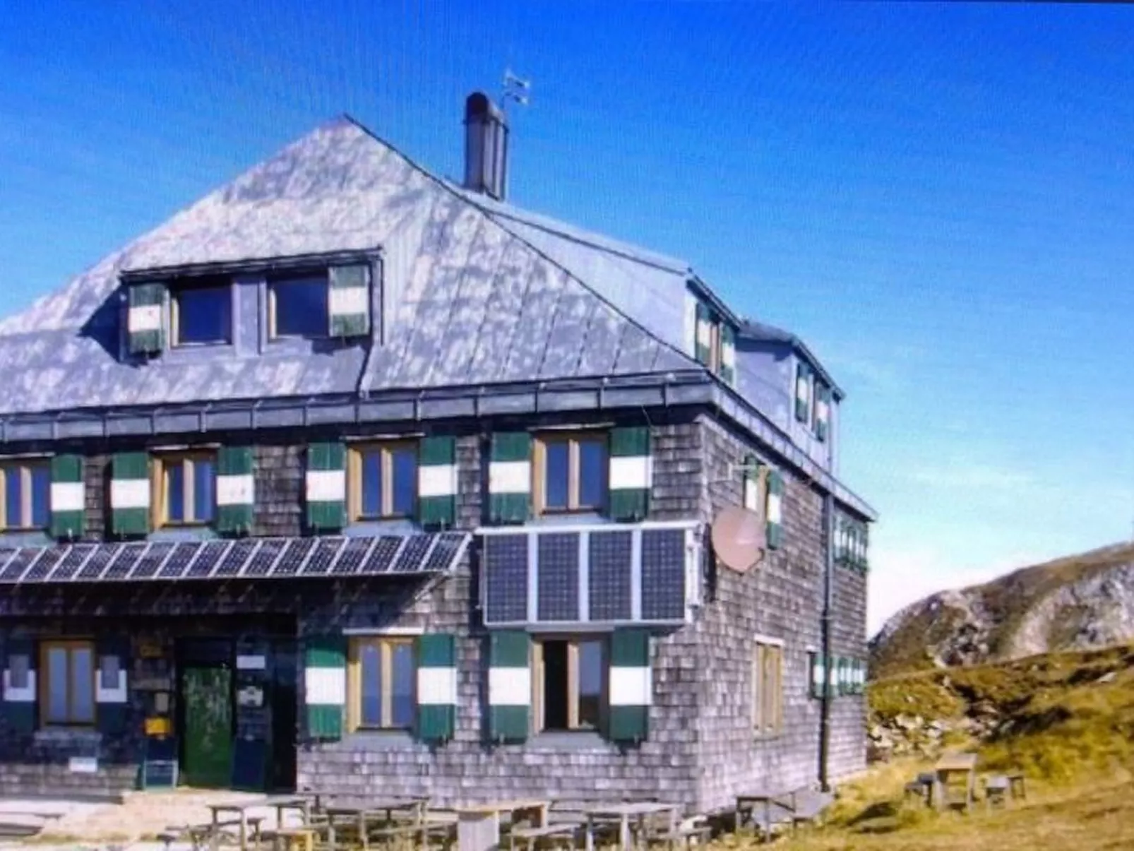 Charmantes Ferienhaus in Vordernberg mit Privatem Pool-Buiten