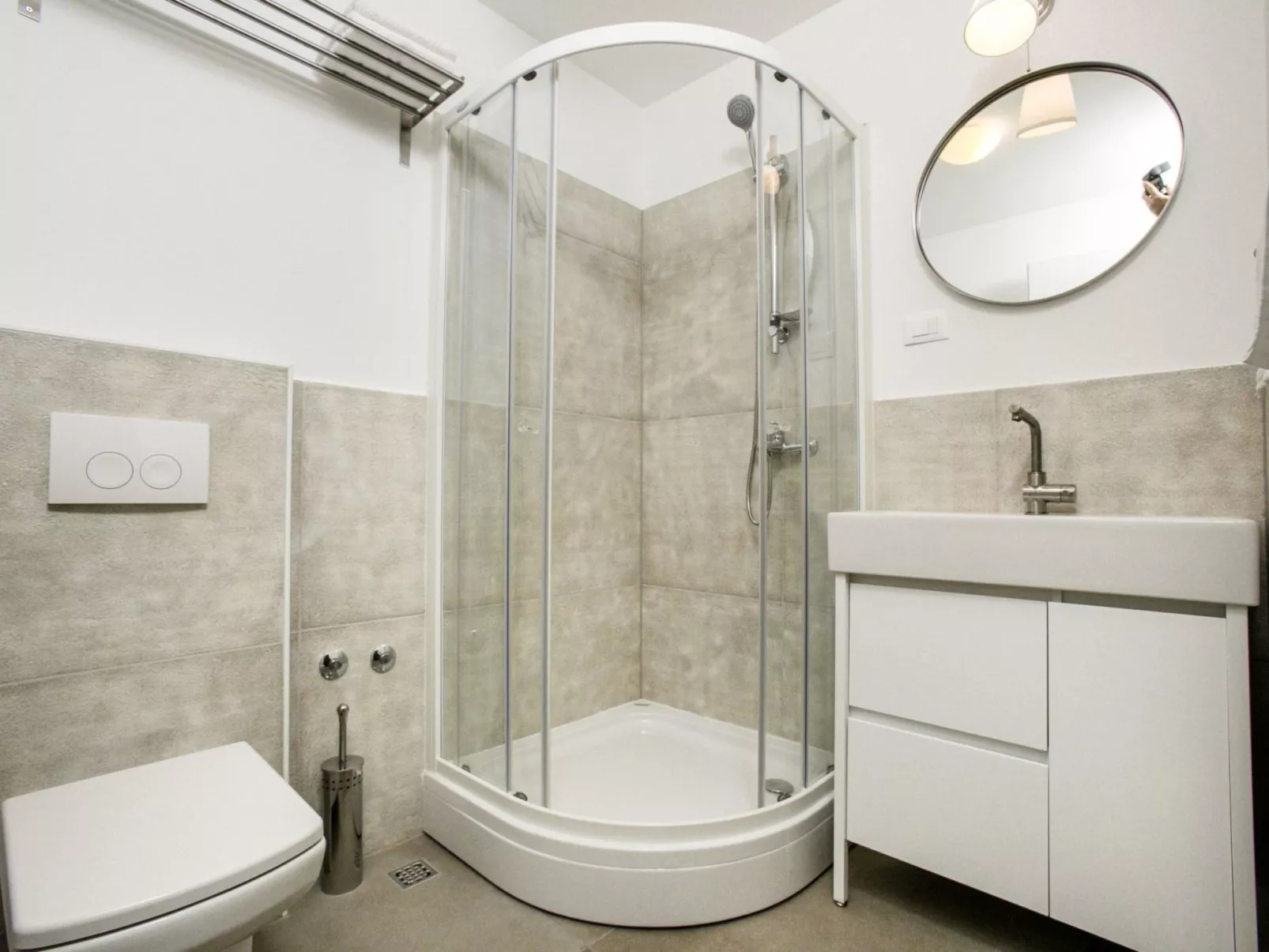 Am Strand "Villa Lori"-Binnen