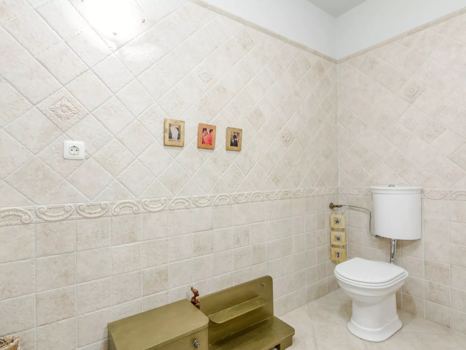 "Jeger" mit Terrasse-Image-tags.info