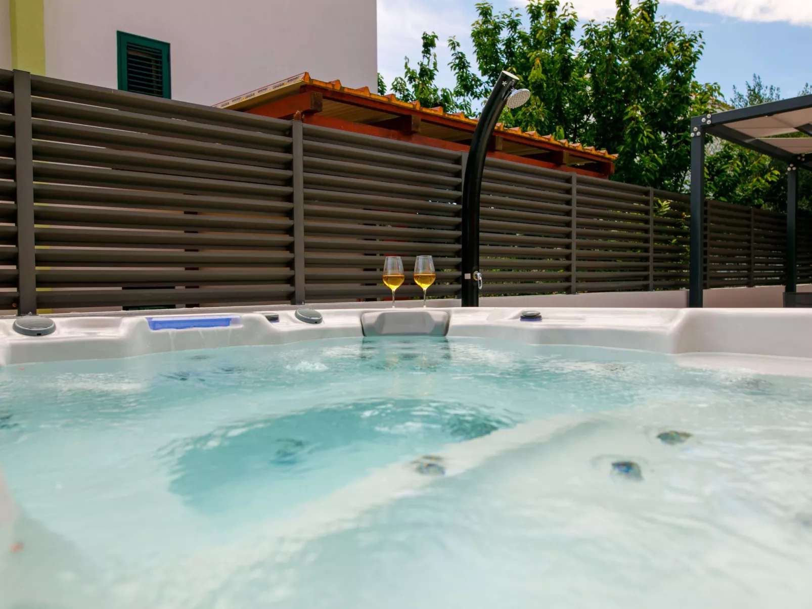 "Villa Tango2" mit Blick auf das Wasser-Buiten