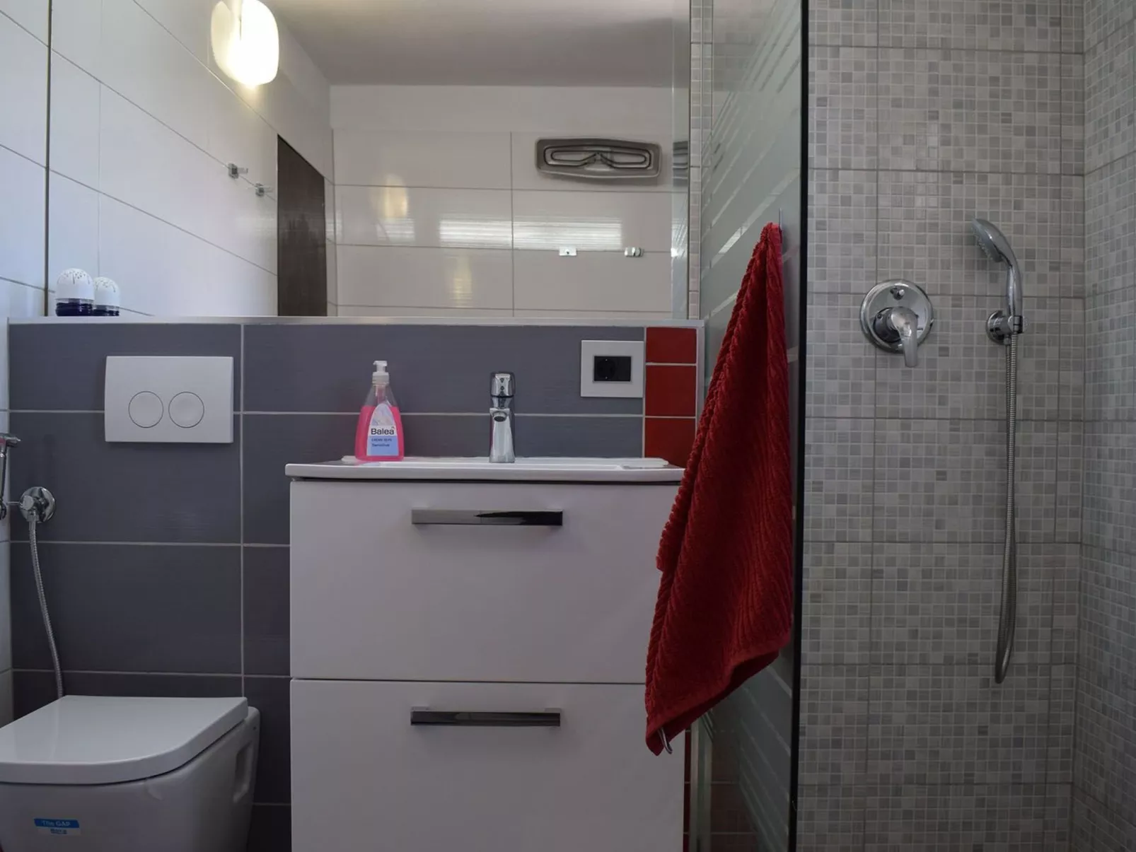 Charmante Villa Layla mit Meerblick und Pool-Binnen