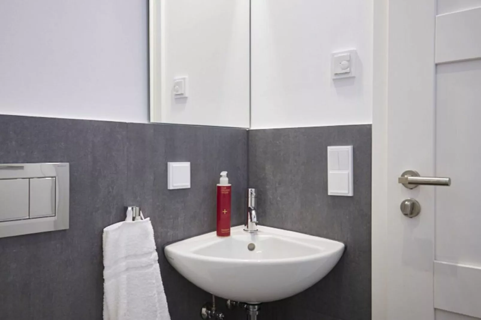 379205-Badkamer