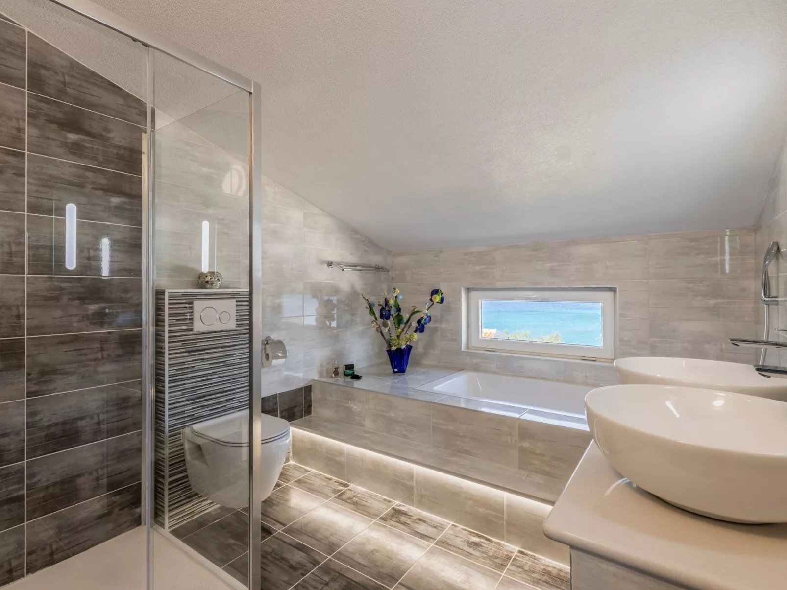 Mit Privatpool für 9 Personen ca. 95 m&sup2; in Sevid, Adriaküste Kroatien (Tro-Binnen