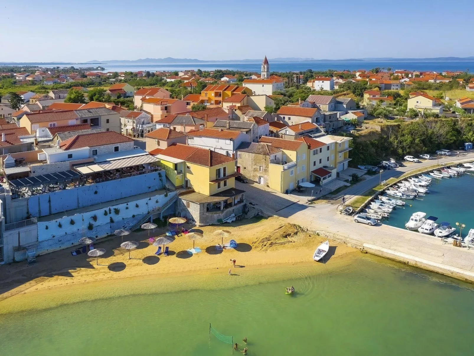 "Delfin prizemlje"-Buiten